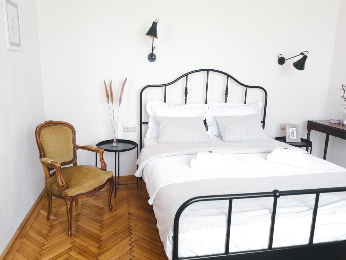 Romantic Apartment In The City Centre Banska Stiavnica Exterior photo